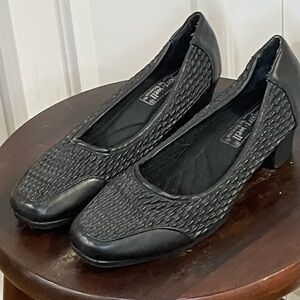 Comfort-well® by Beacon® Women's Pump 7M Black Slip On